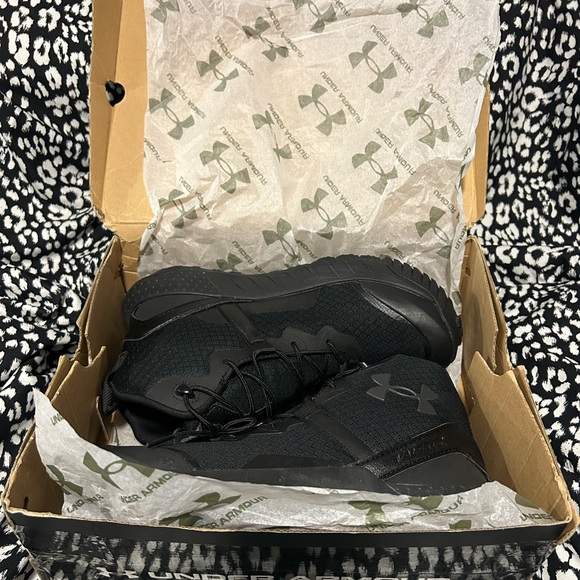 UA Micro G valsetz tactical boot - Picture 10 of 10